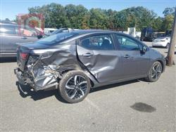 نيسان فيرسا